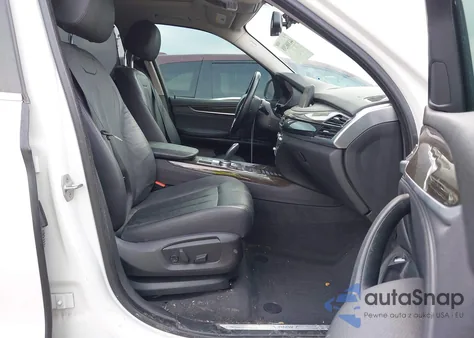 2016 BMW X5 xDrive35I z USA, uszkodzony, nr VIN 5UXKR0C5XG0S89970